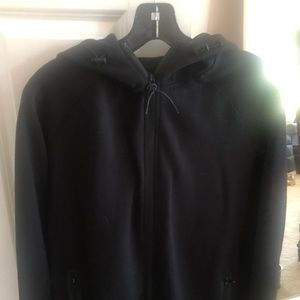 American Eagle Outfitters zip-front black jacket hood zip. Excellent condition